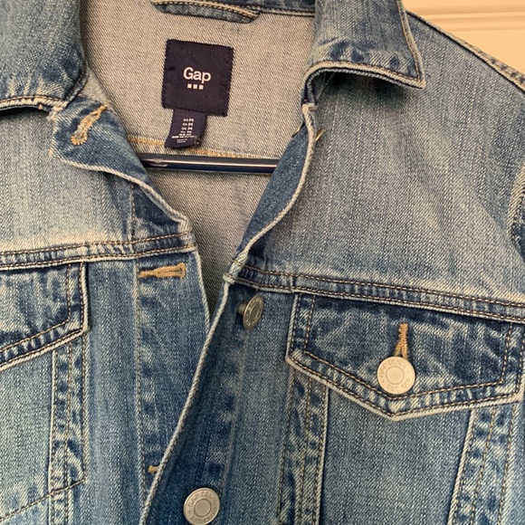 Gap Jean Jacket - Picture 2 of 3